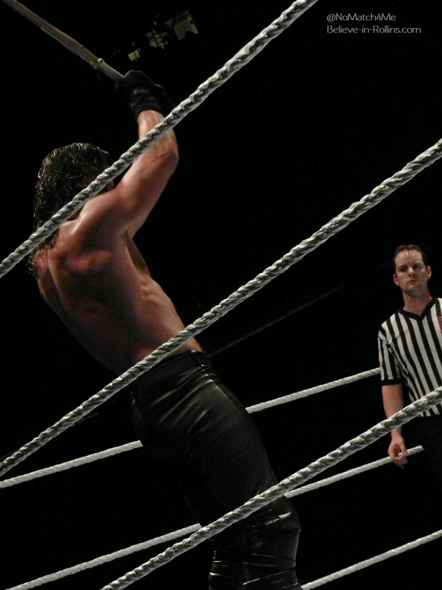WWE_Live_Newark_2015_23.jpg