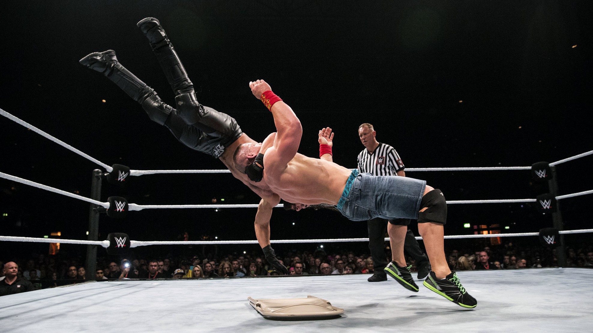 WWE_World_Tour_Birmingham_259~0.jpg